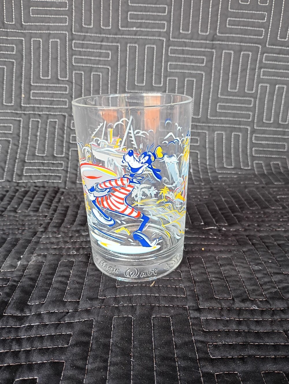 Walt Disney vintage Goofy glass